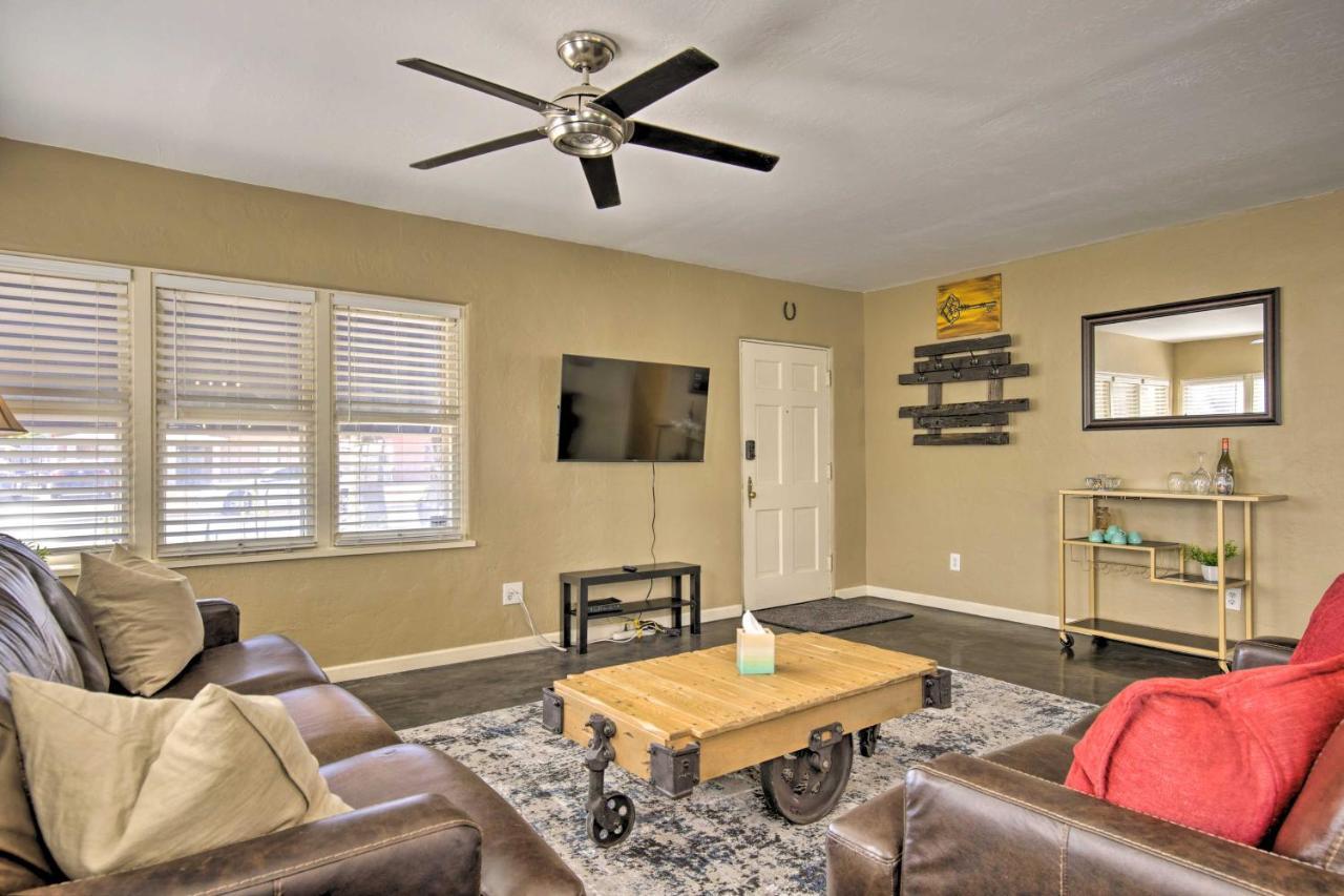 Central Phoenix Cottage With Private Yard! Exterior photo