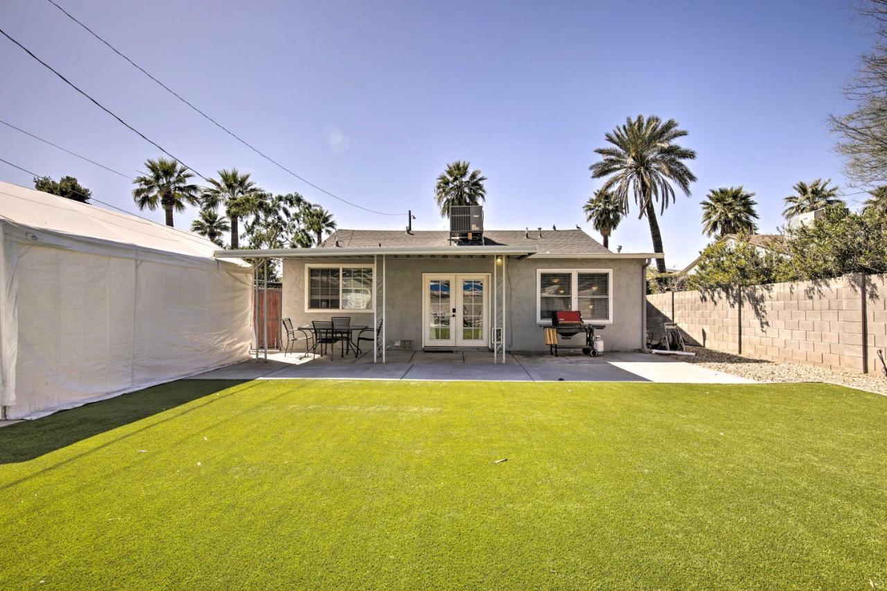Central Phoenix Cottage With Private Yard! Exterior photo